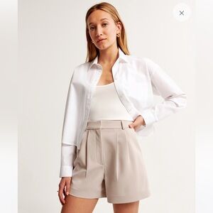 NWOT A&F Curve Love Sloane Tailored Short - Size 26/2